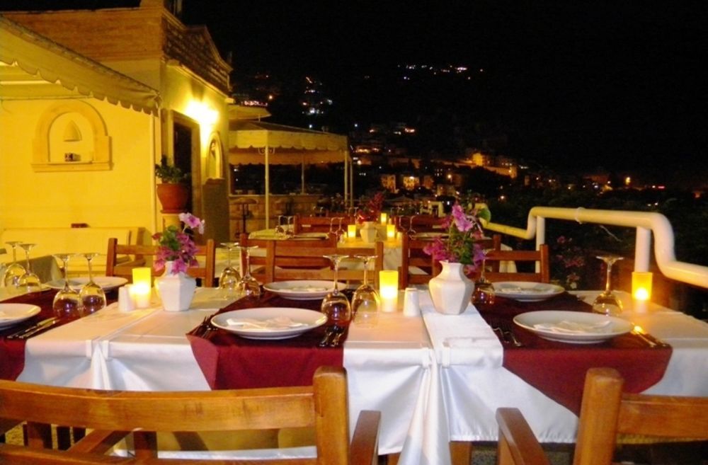 Hotel Dionysia คัลคัน ภายนอก รูปภาพ